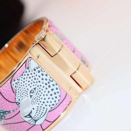 PINK PANTHERE HINGED BRACELET 36MM
