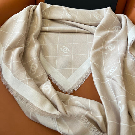 CHANEL 26S SCARF 140 IN SILK AND CASHMERE 511101