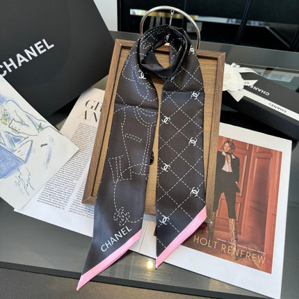 CHANEL 26S TWILLY SCARF 120 IN SILK 411251