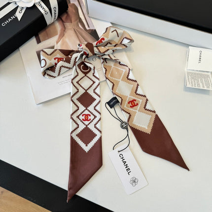 CHANEL 26S TWILLY SCARF 120 IN SILK 336650