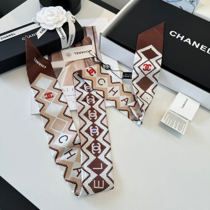 CHANEL 26S TWILLY SCARF 120 IN SILK 336650