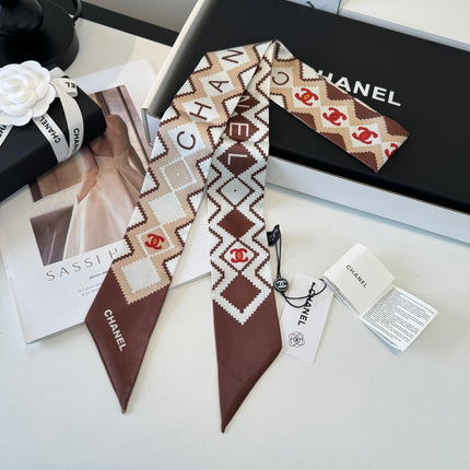CHANEL 26S TWILLY SCARF 120 IN SILK 336650