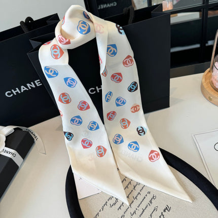 CHANEL 26S TWILLY SCARF 120 IN SILK 351042