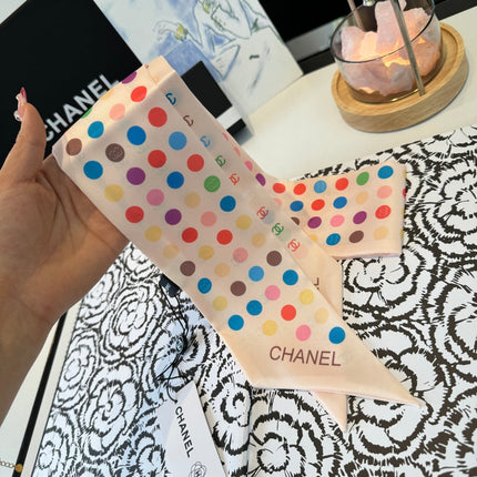 CHANEL 26S TWILLY SCARF 120 IN SILK 351064