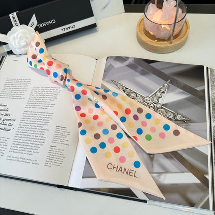 CHANEL 26S TWILLY SCARF 120 IN SILK 351064