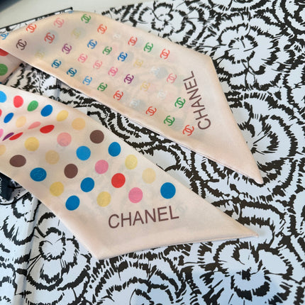 CHANEL 26S TWILLY SCARF 120 IN SILK 351064
