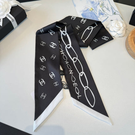 CHANEL 26S TWILLY SCARF 120 IN SILK 395881
