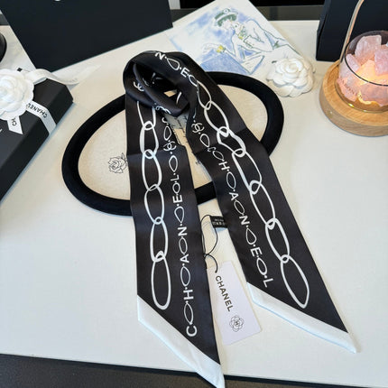 CHANEL 26S TWILLY SCARF 120 IN SILK 395881