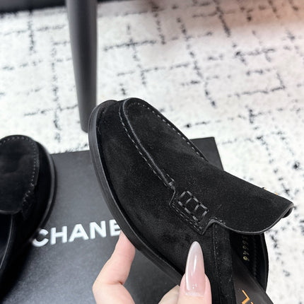 CHANEL 26S MULE LOAFERS IN BLACK SUEDE WITH CC LOGO