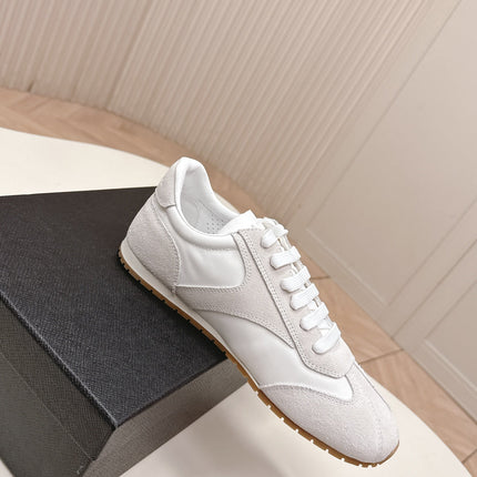 PRADA 26S CLASSIC SNEAKERS IN WHITE SUEDE AND NYLON