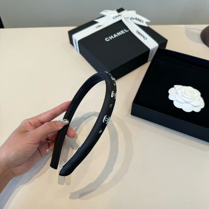 CHANEL 26S HEADBAND IN BLACK LEATHER 503043