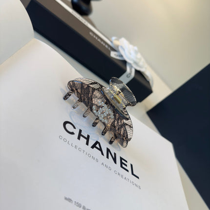 CHANEL 26S HAIR CLIP IN BLACK AND BROWN LACE 503141
