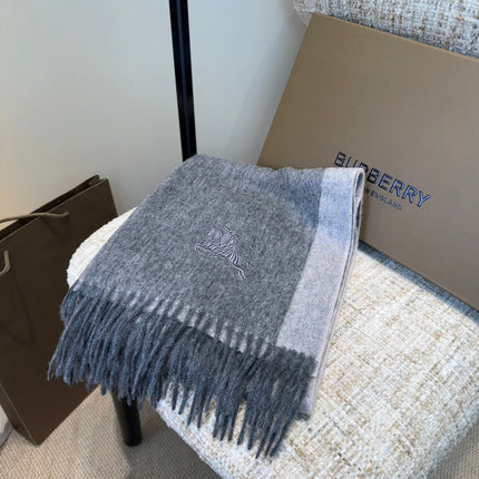 BURBERRY 26S SCARF 180CM IN CASHMERE 209918