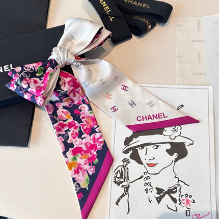 CHANEL 26S TWILLY SCARF 120 IN SILK 500114