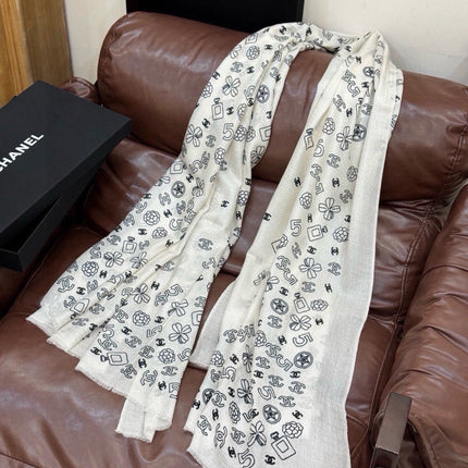 CHANEL 26S SCARF 200 IN CASHMERE AND SILK 307225