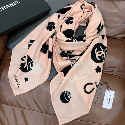 CHANEL 26S SCARF 140 IN SILK AND CASHMERE 509438