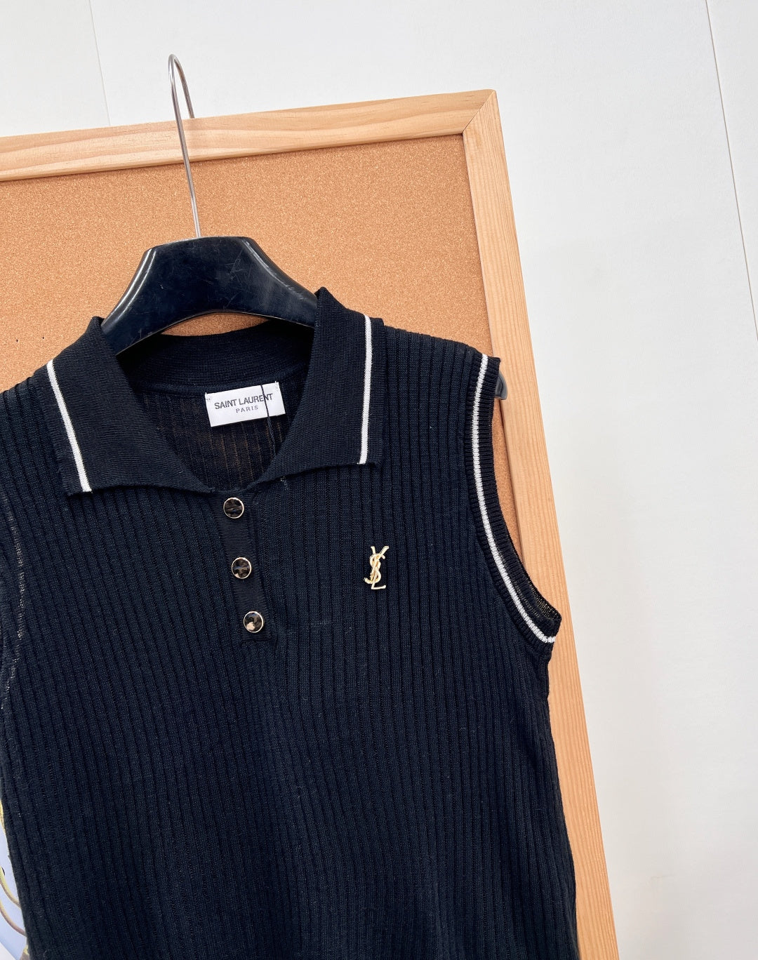 26S SLEEVELESS KNIT POLO TOP 486