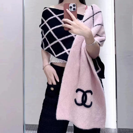 CHANEL 26S SCARF 200 IN WOOL AND CASHMERE 511104