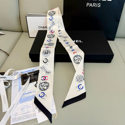 CHANEL 26S TWILLY SCARF 120 IN SILK 430429