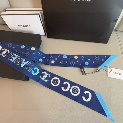 CHANEL 26S TWILLY SCARF 120 IN SILK 496163