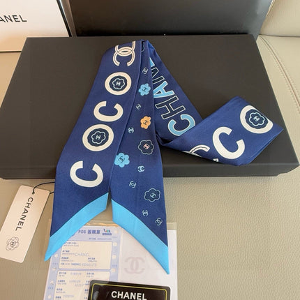 CHANEL 26S TWILLY SCARF 120 IN SILK 496163