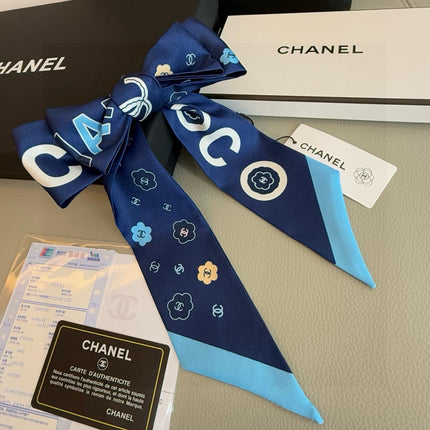 CHANEL 26S TWILLY SCARF 120 IN SILK 496163