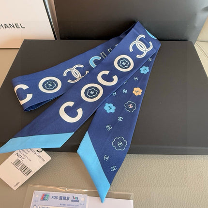 CHANEL 26S TWILLY SCARF 120 IN SILK 496163