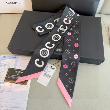 CHANEL 26S TWILLY SCARF 120 IN SILK 496165
