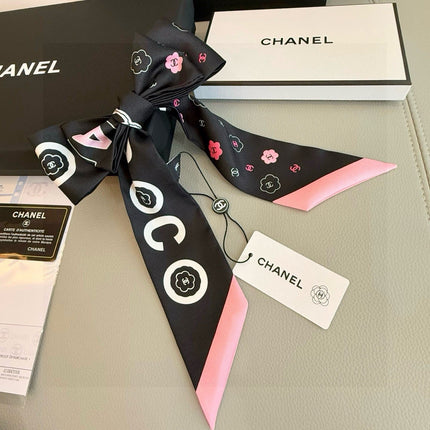 CHANEL 26S TWILLY SCARF 120 IN SILK 496165