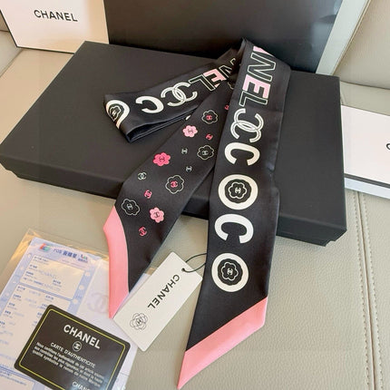 CHANEL 26S TWILLY SCARF 120 IN SILK 496165