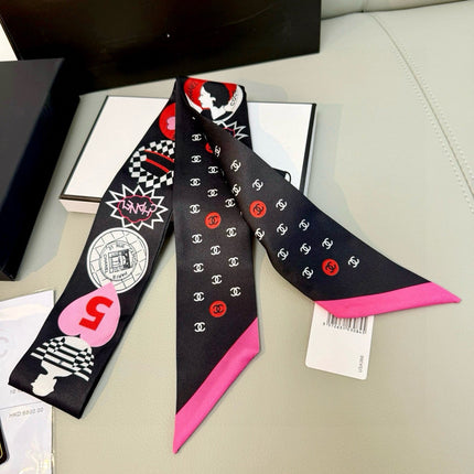 CHANEL 26S TWILLY SCARF 120 IN SILK 423635