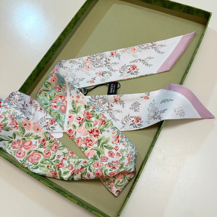 GUCCI 26S SCARF 120 IN SILK 267837