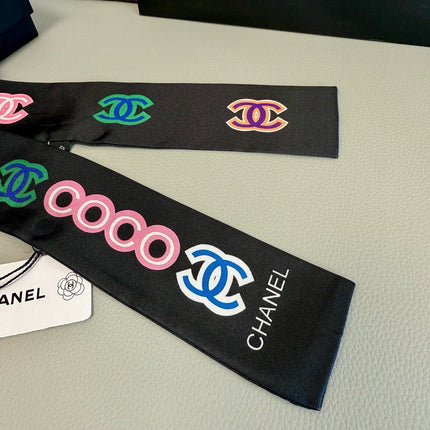 CHANEL 26S TWILLY SCARF 120 IN SILK 407661