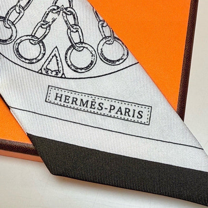 HERMES 26S TWILLY SCARF 86 IN SILK 492641