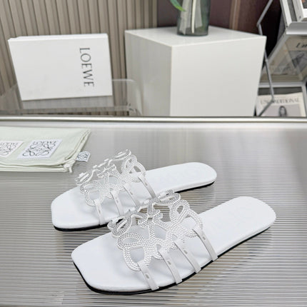 LOEWE 26S FLAT SANDALS IN WHITE CALFSKIN WITH CRYSTALS
