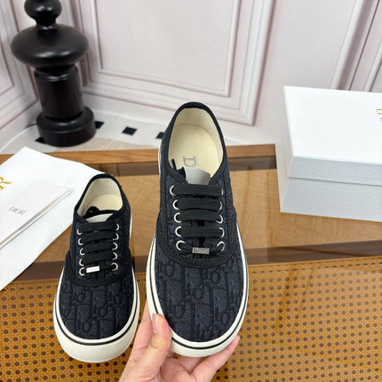 DIOR 26S LOW TOP SNEAKERS IN BLACK OBLIQUE CANVAS WITH RUBBER SOLE