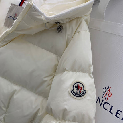 MONCLER 25S PUFFER JACKET 277