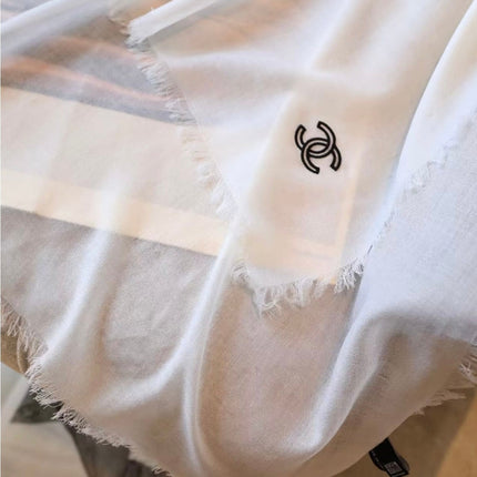 CHANEL 26S SCARF 200 IN CASHMERE 509144