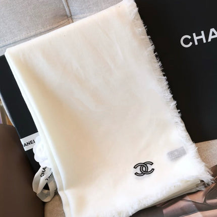 CHANEL 26S SCARF 200 IN CASHMERE 509144