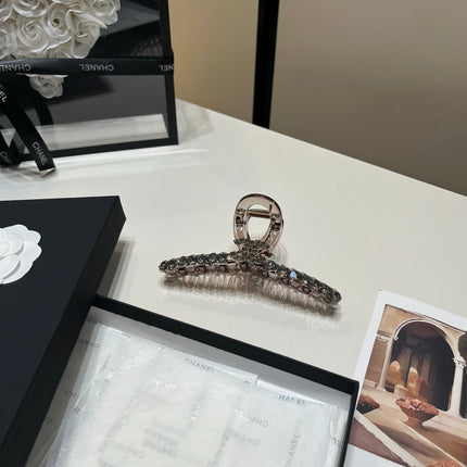 CHANEL 26S HAIR CLIP IN BROWN ACETATE 512121