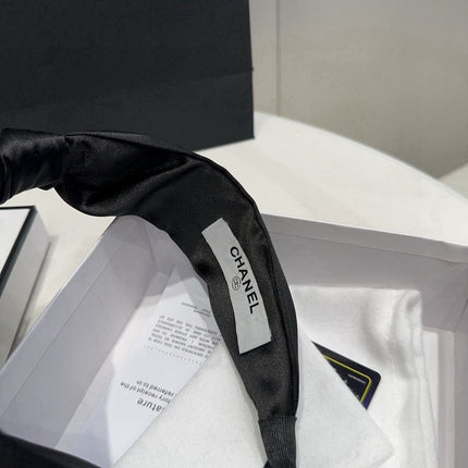 CHANEL 26S HEADBAND IN BLACK FABRIC 503082