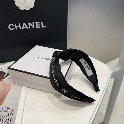 CHANEL 26S HEADBAND IN BLACK FABRIC 503082