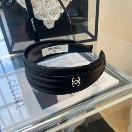 CHANEL 26S HEADBAND IN BLACK FABRIC 505331