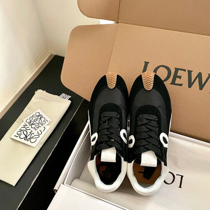 26S FLOW RUNNER SNEAKER IN BLACK SUEDE AND WHITE SHEEPSKIN