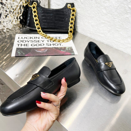 PRADA 26S CLASSIC LOAFERS IN BLACK CALFSKIN WITH LOGO