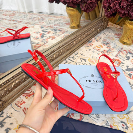 PRADA 26S THONG SANDALS IN RED CALFSKIN TRIANGLE LOGO