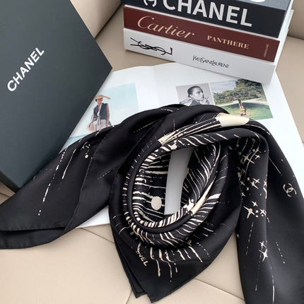 CHANEL 26S SCARF 90 IN SILK 311794