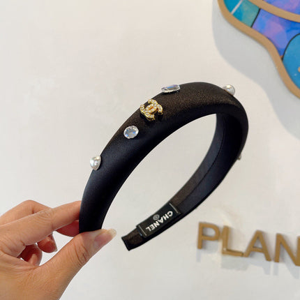 CHANEL 26S HEADBAND IN BLACK FABRIC 505239
