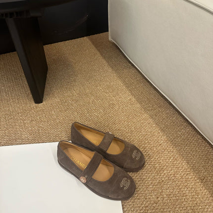 CHANEL 26S MARY JANE FLATS IN BROWN SUEDE CC LOGO