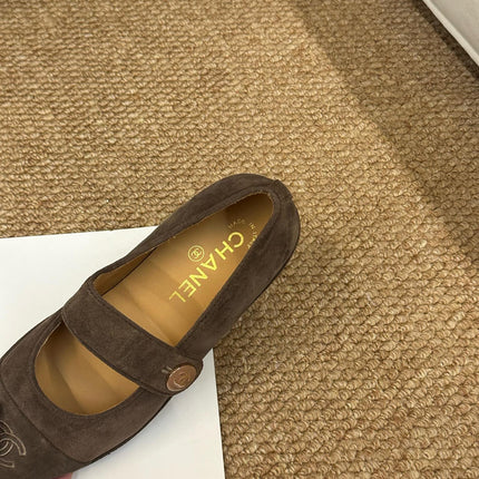 CHANEL 26S MARY JANE FLATS IN BROWN SUEDE CC LOGO